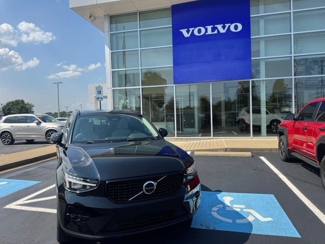 2024 Volvo XC40