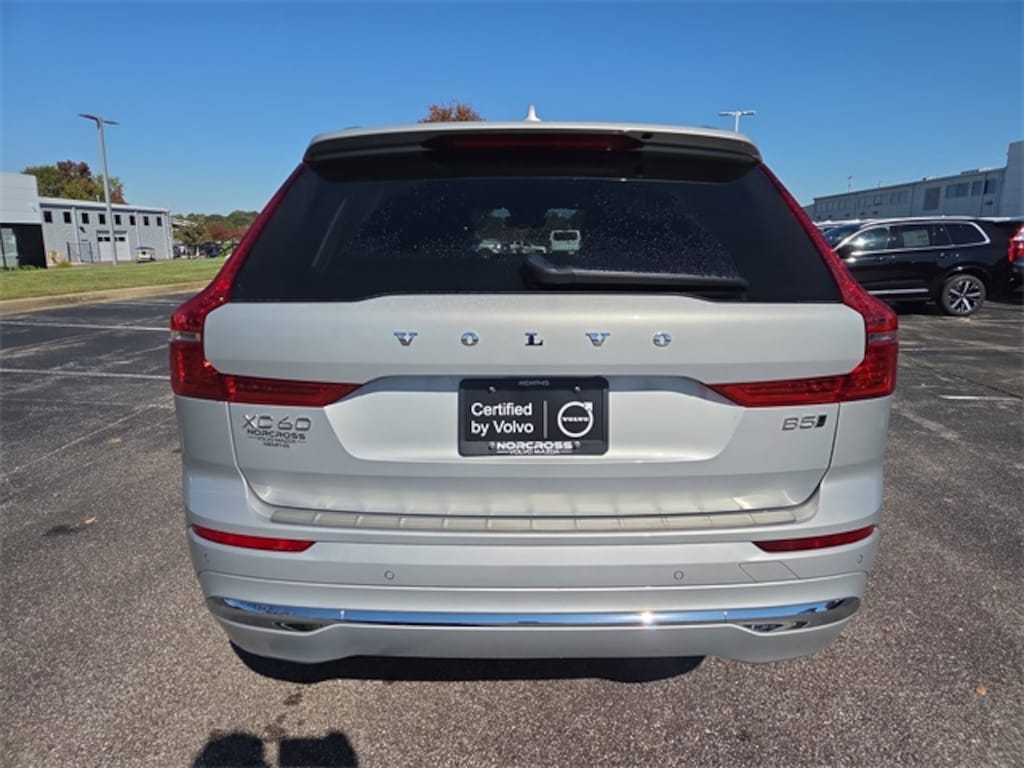 Certified 2023 Volvo XC60 B5 AWD Ultimate Bright SUV