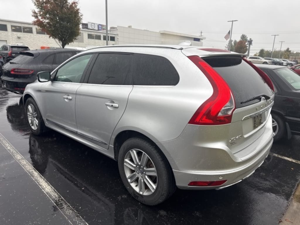Used 2016 Volvo XC60 T6 Drive-E SUV