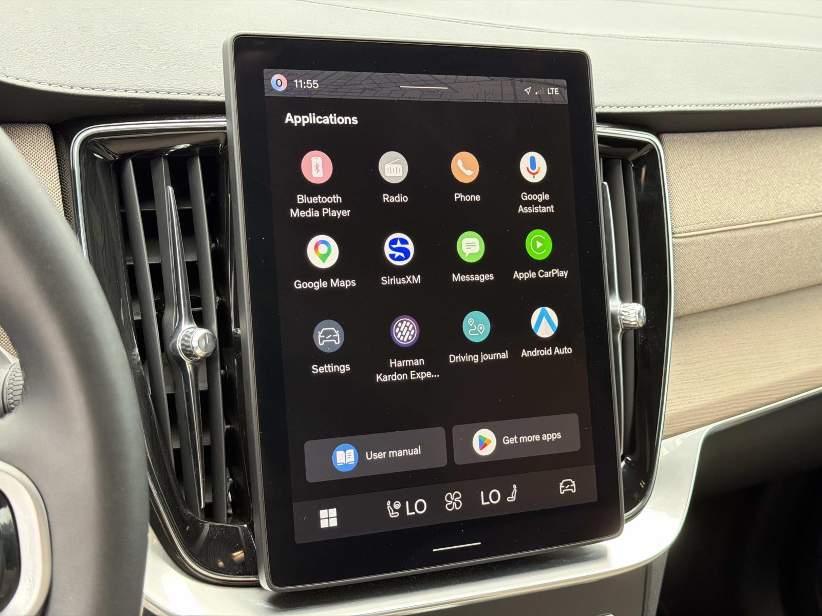 2026 Volvo XC90 Plus - Photo 11