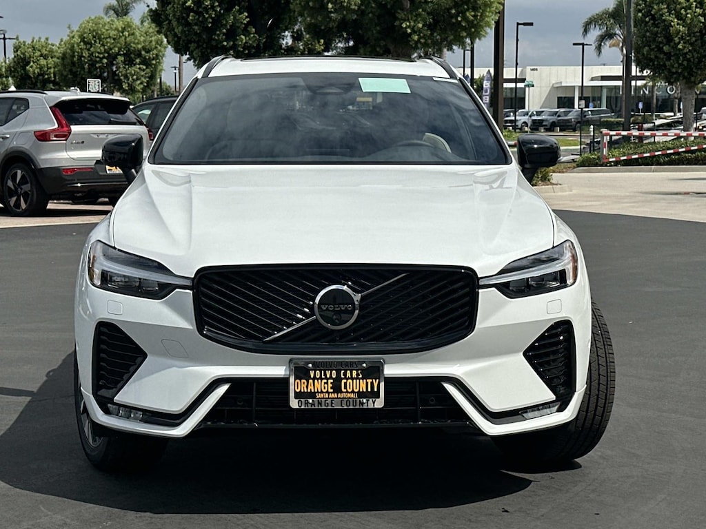 New 2026 Volvo XC60 B5 Plus SUV