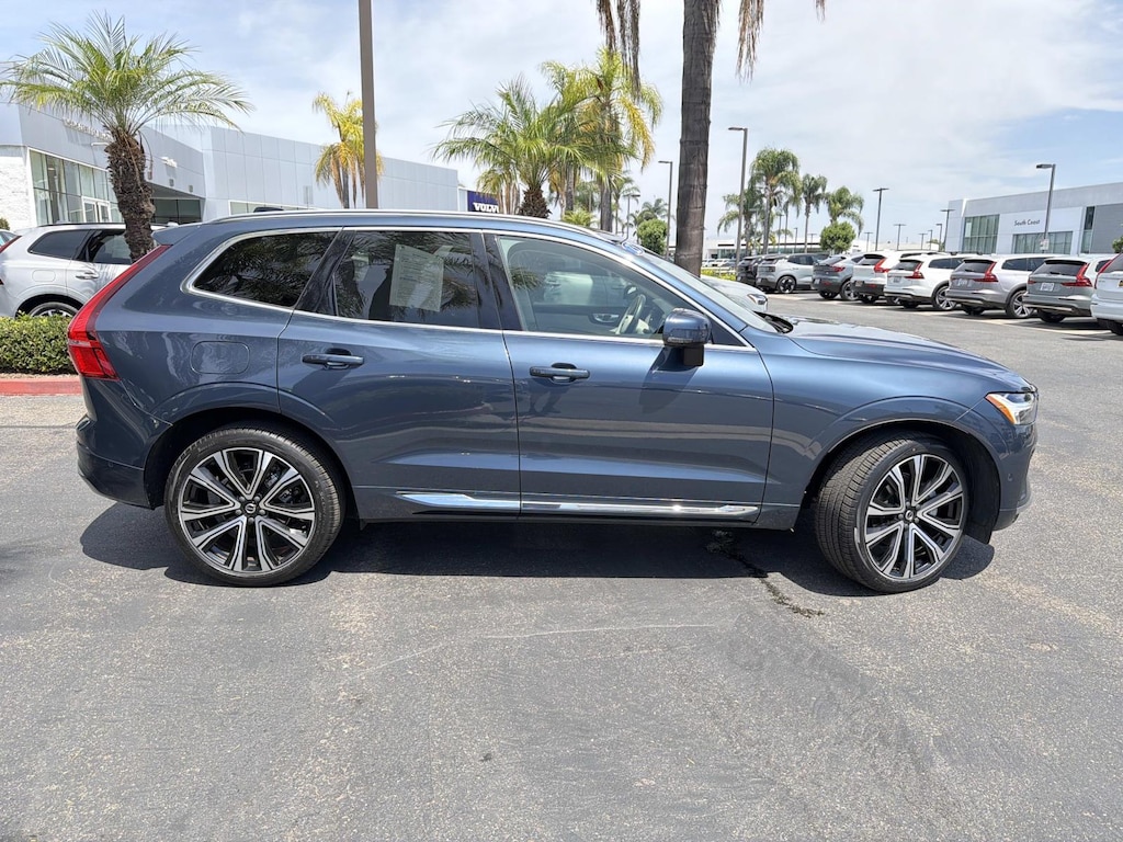 Certified 2023 Volvo XC60 B5 AWD Ultimate Bright Theme Sport Utility