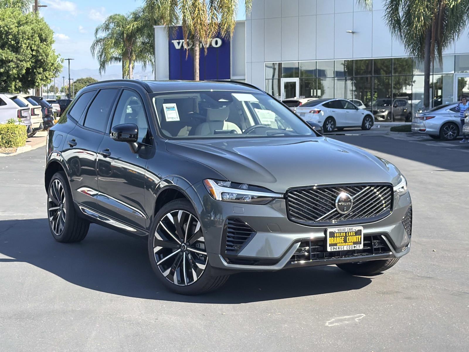 2027 Volvo XC60 plug-in hybrid T8 Ultra AWD SUV