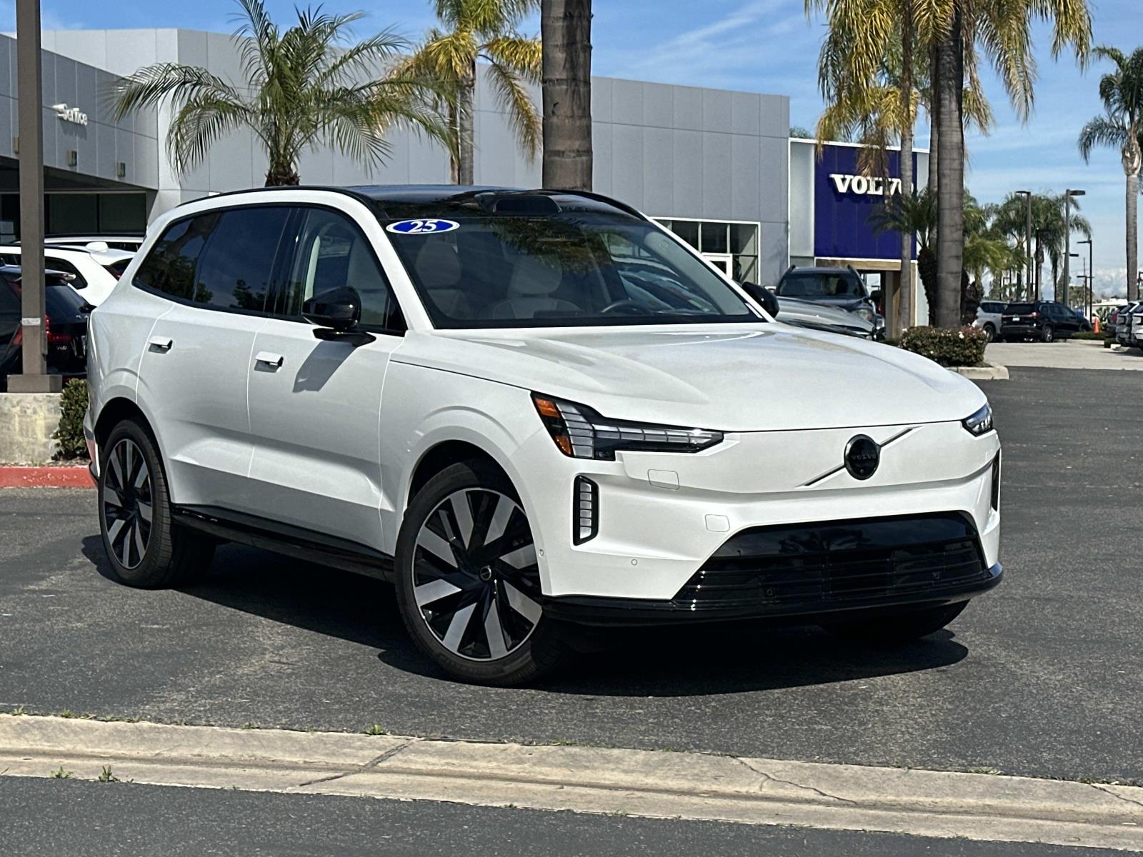 2025 Volvo EX90 Twin Ultra 6-Passenger eAWD