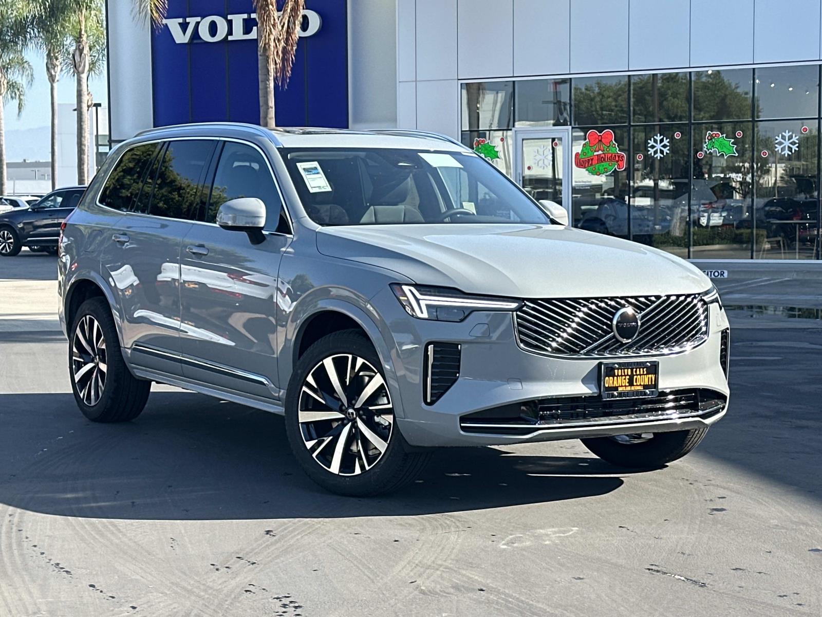 2026 Volvo XC90 Core's photo