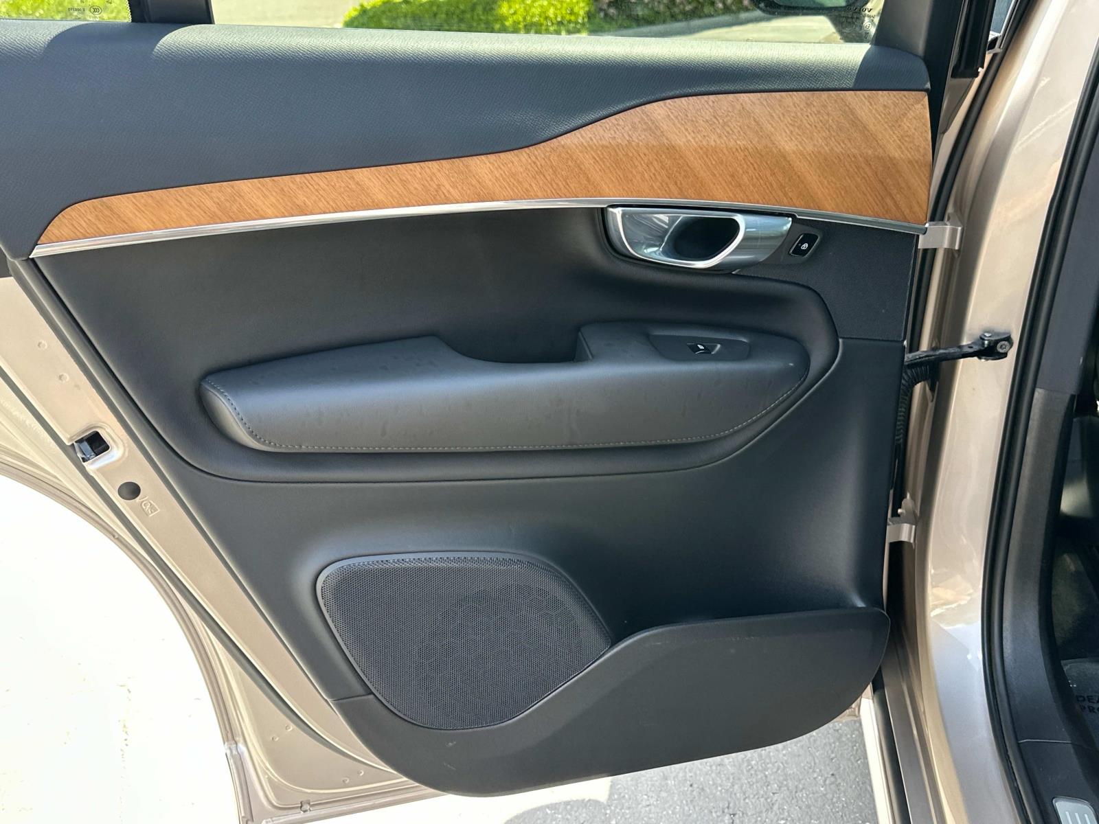 2023 Volvo XC90 Plus - Photo 20