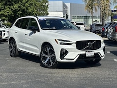 2023 Volvo XC60 B5 AWD Ultimate Dark Theme Sport Utility