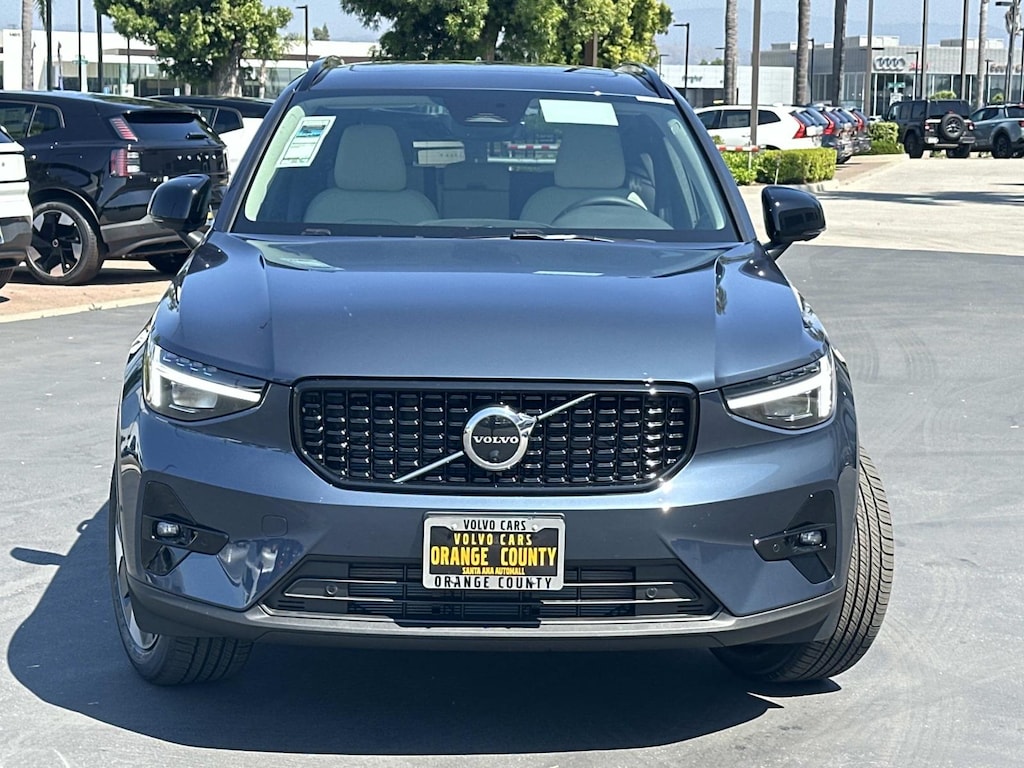 New 2026 Volvo XC40 B5 Plus SUV