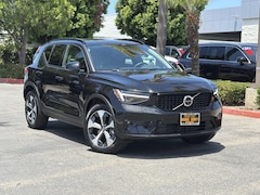 2026 Volvo XC40 B5 AWD Plus Sport Utility
