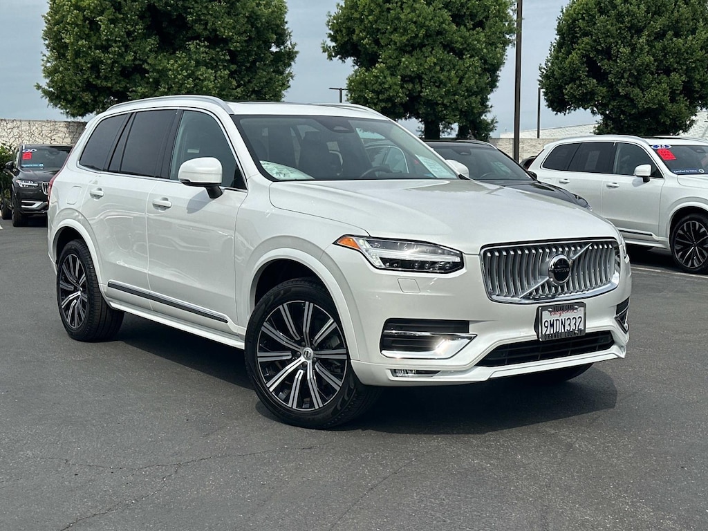 Certified 2025 Volvo XC90 B5 AWD Core 7-Seater Sport Utility
