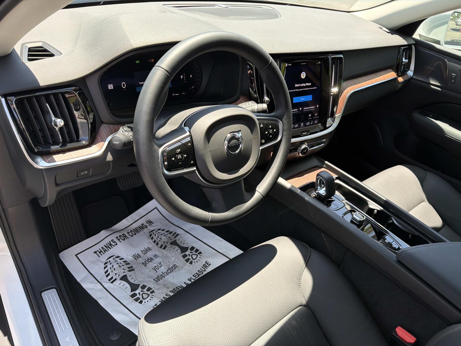 2026 Volvo V60 Cross Country Plus - Photo 9
