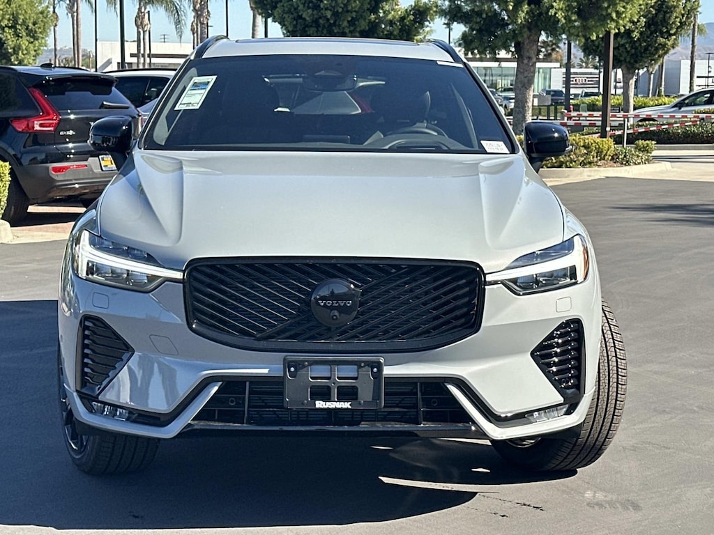 New 2026 Volvo XC60 B5 Ultra Black Edition SUV