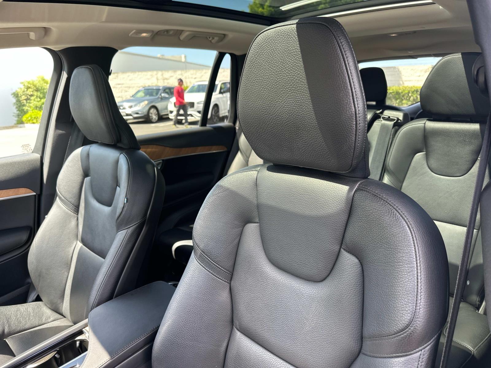 2023 Volvo XC90 Plus - Photo 19