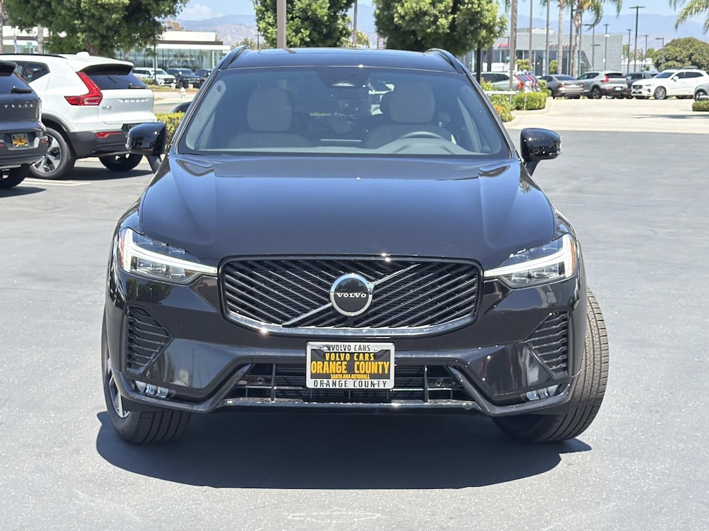 New 2026 Volvo XC60 B5 Core SUV