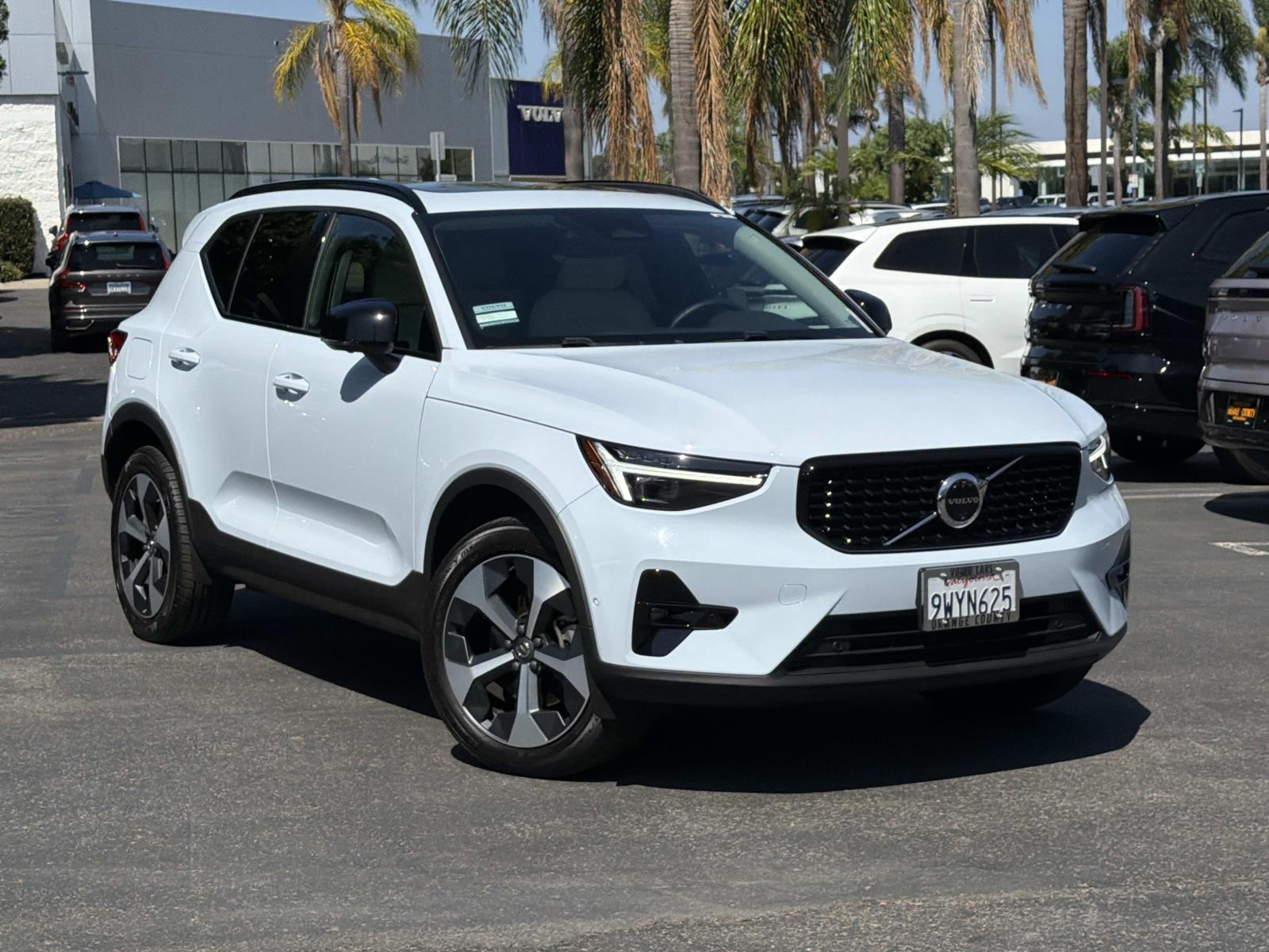 2026 Volvo XC40 B5 Plus SUV