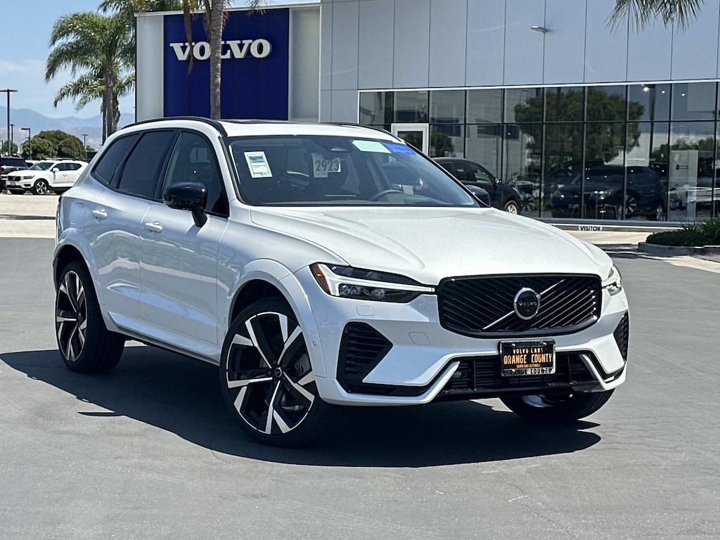 New 2026 Volvo XC60 plug-in hybrid T8 Ultra SUV
