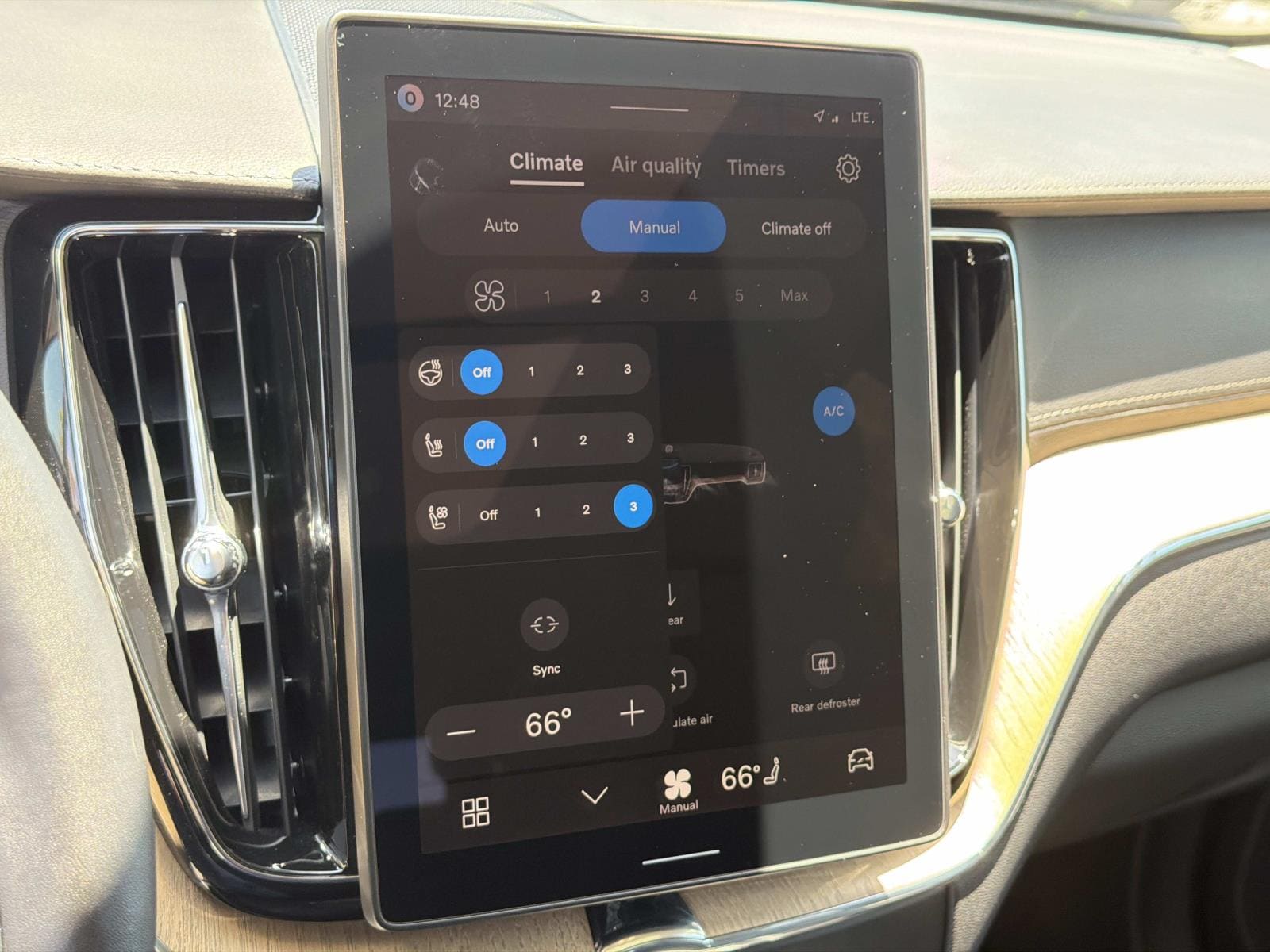 2026 Volvo XC60 Ultra - Photo 12