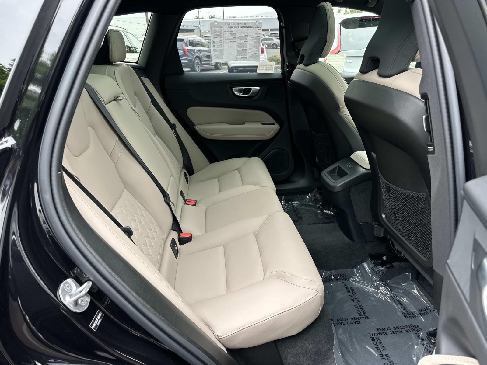 2026 Volvo XC60 Plus - Photo 23