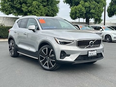 2024 Volvo XC40 B5 AWD Ultimate Bright Theme Sport Utility