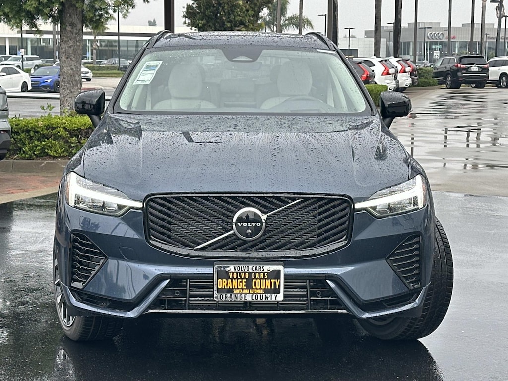 New 2026 Volvo XC60 plug-in hybrid T8 Ultra SUV