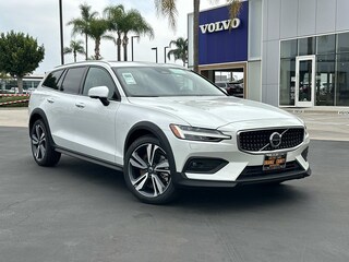 2026 Volvo V60 Cross Country B5 Plus Wagon