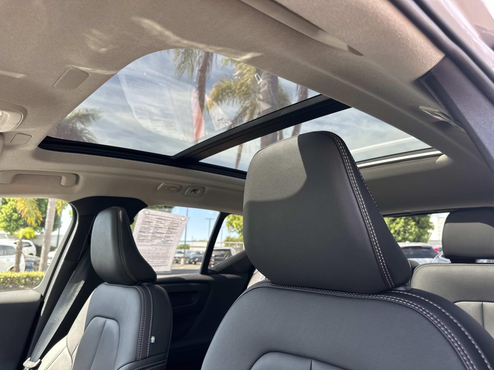 2026 Volvo XC40 Ultra - Photo 30