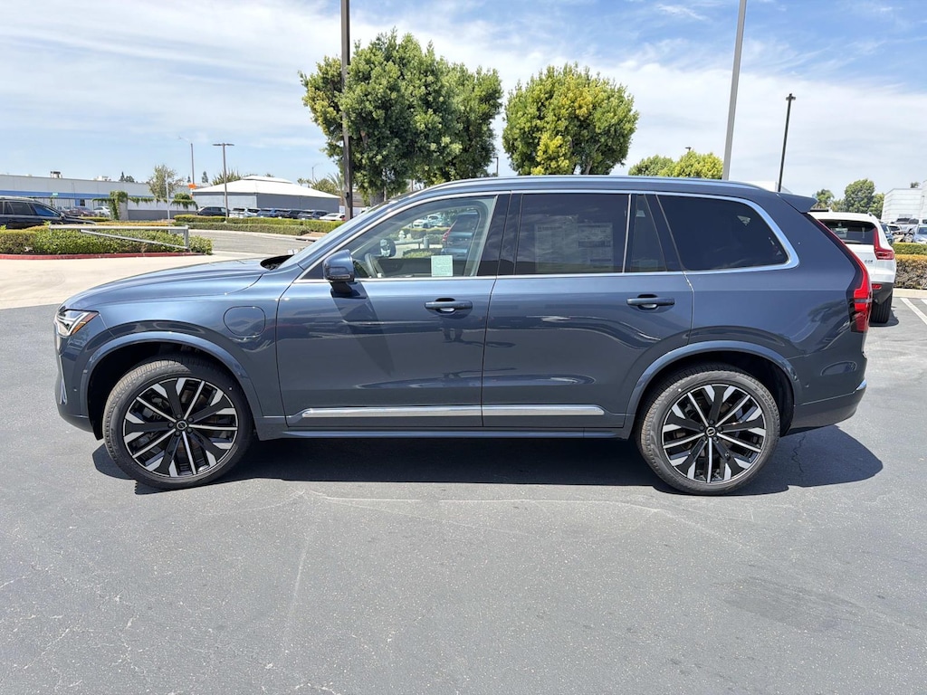 New 2026 Volvo XC90 plug-in hybrid T8 Ultra 7-Seater SUV