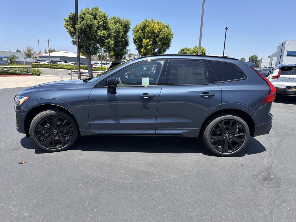 New 2026 Volvo XC60 B5 Ultra Black Edition SUV