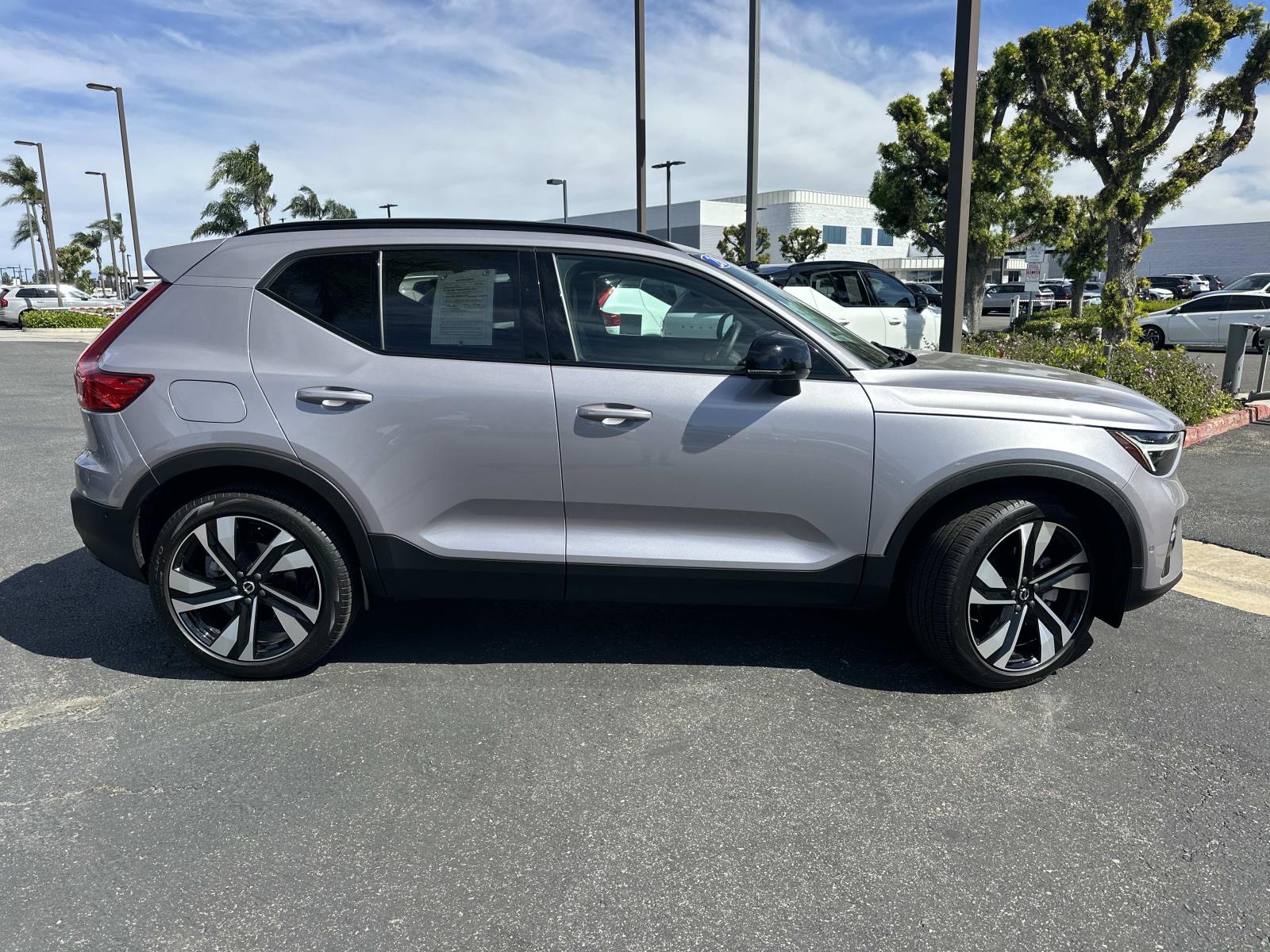 2026 Volvo XC40 Ultra - Photo 3