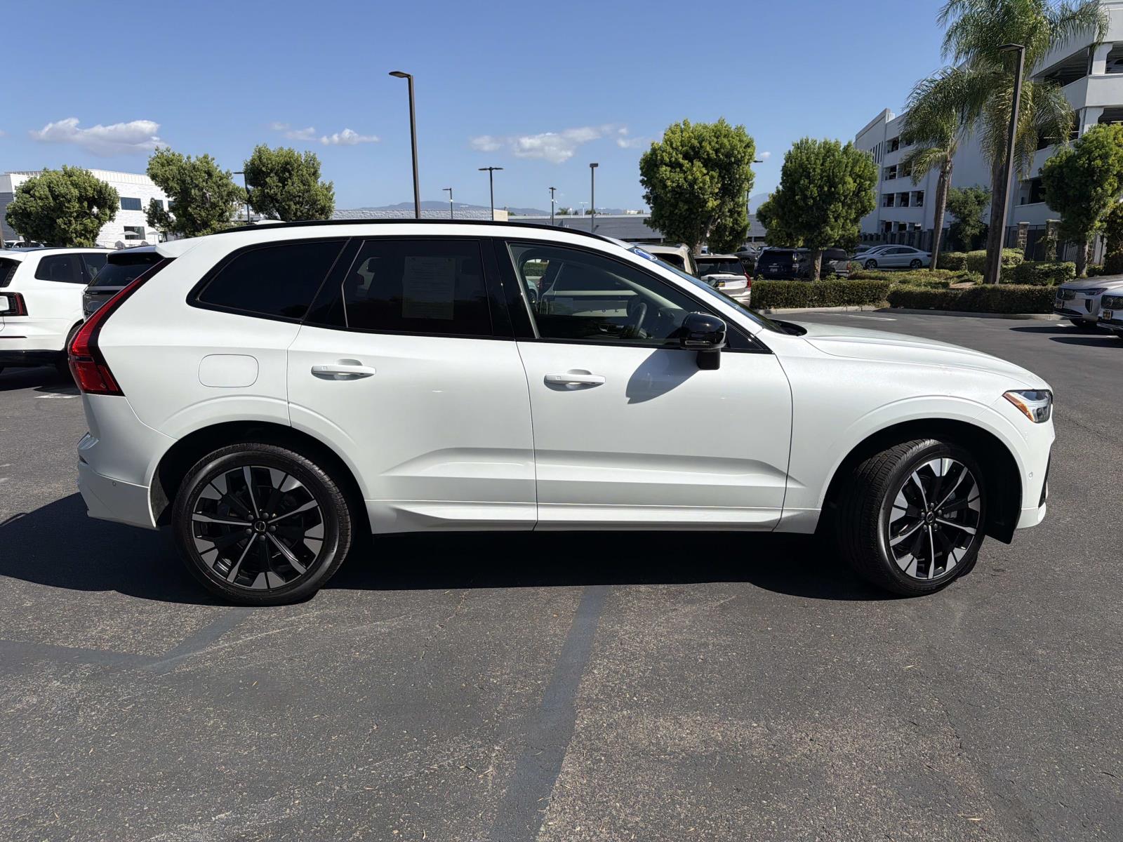 New 2026 Volvo XC60 B5 Plus SUV