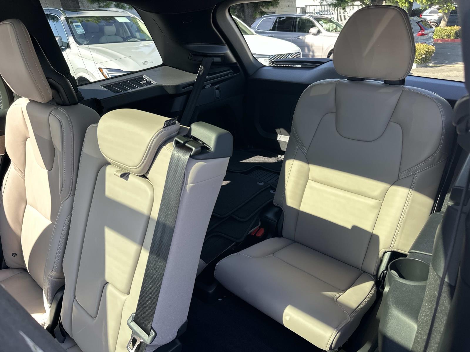 2026 Volvo XC90 Ultra - Photo 23