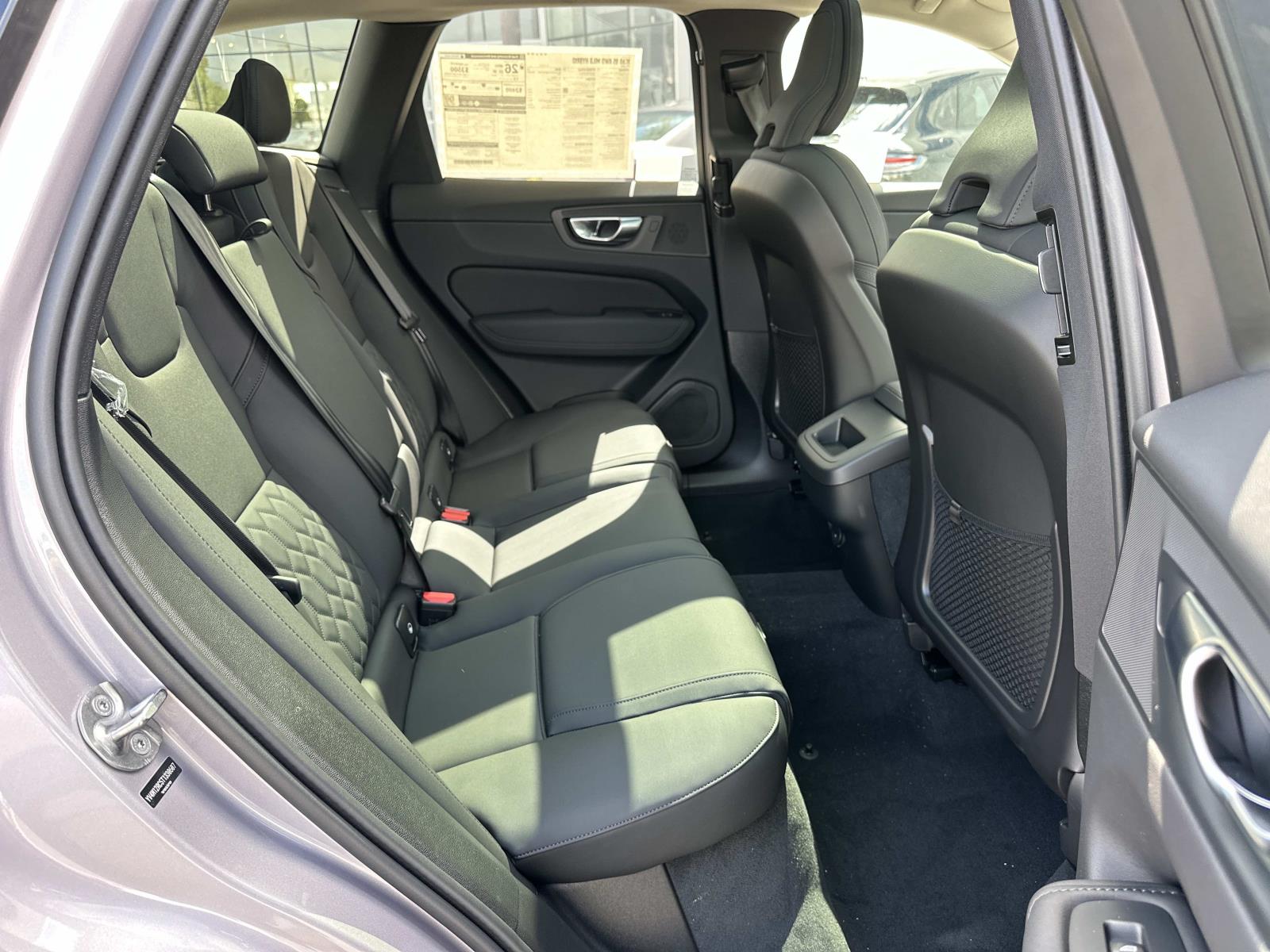 2026 Volvo XC60 Plus - Photo 19