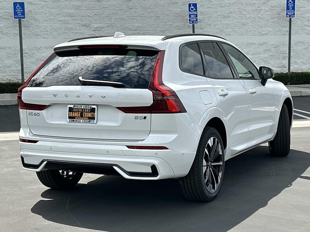New 2026 Volvo XC60 B5 Plus SUV