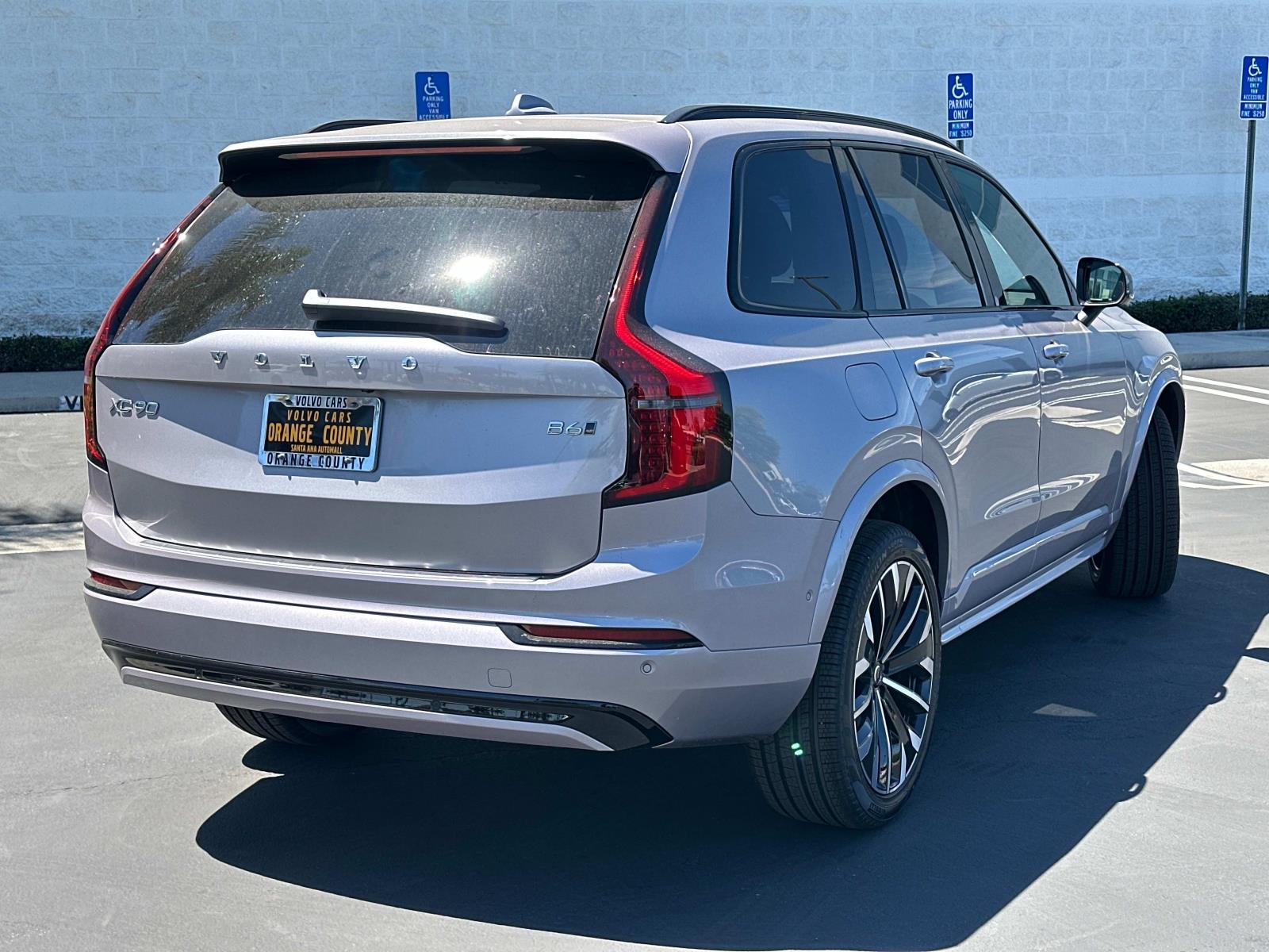 2026 Volvo XC90 photo 3