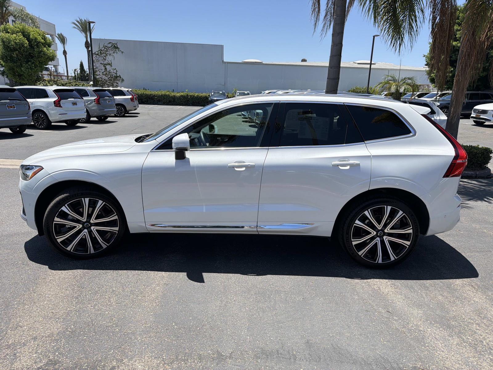 2023 Volvo XC60 Ultimate - Photo 8