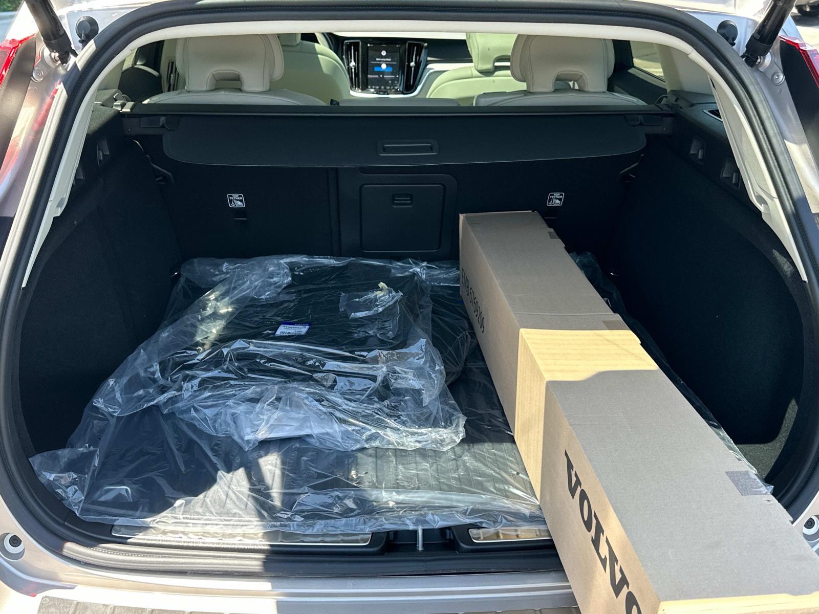 2026 Volvo V60 Cross Country Plus - Photo 18