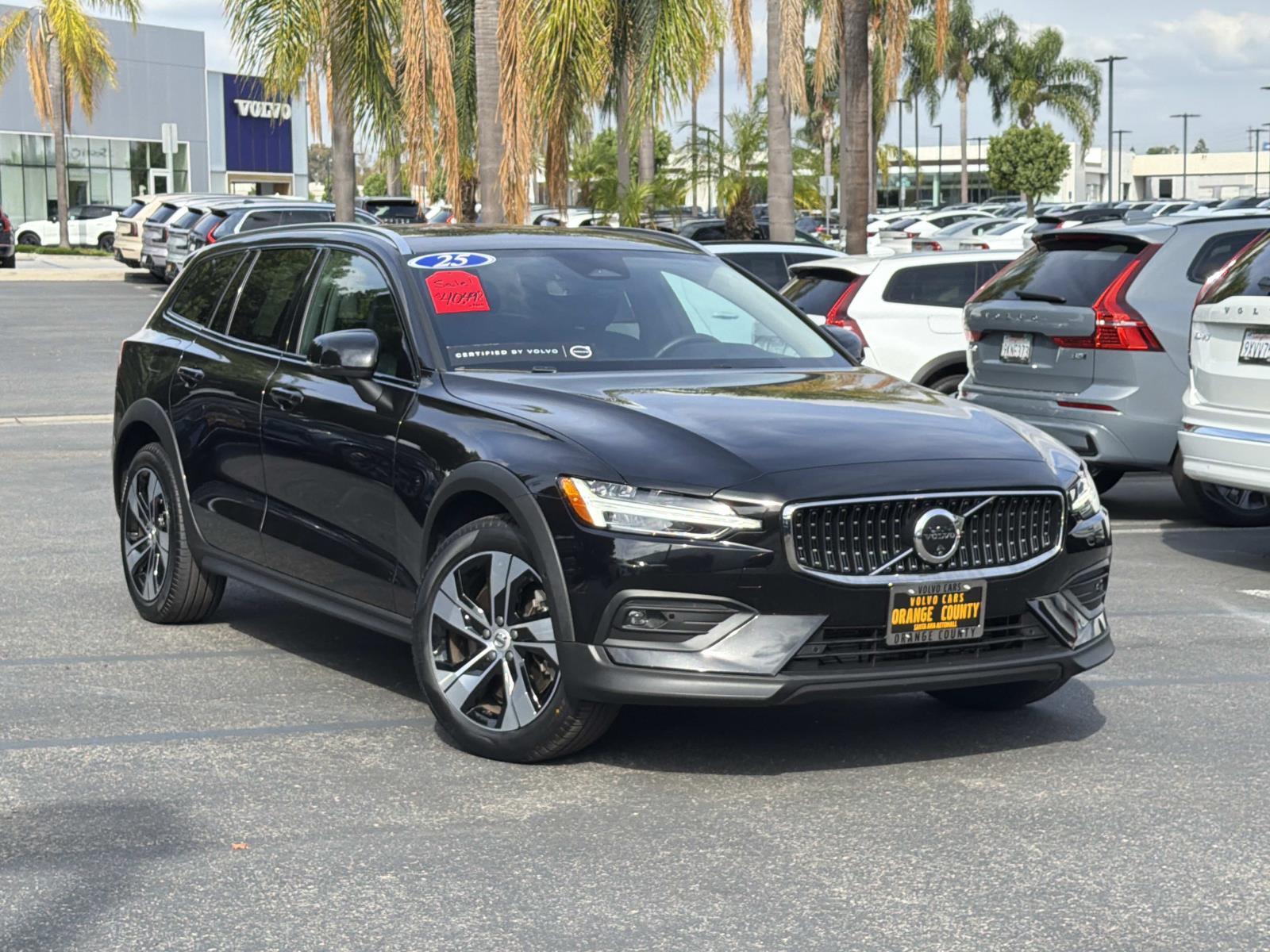 2025 Volvo V60 Cross Country B5 Plus AWD