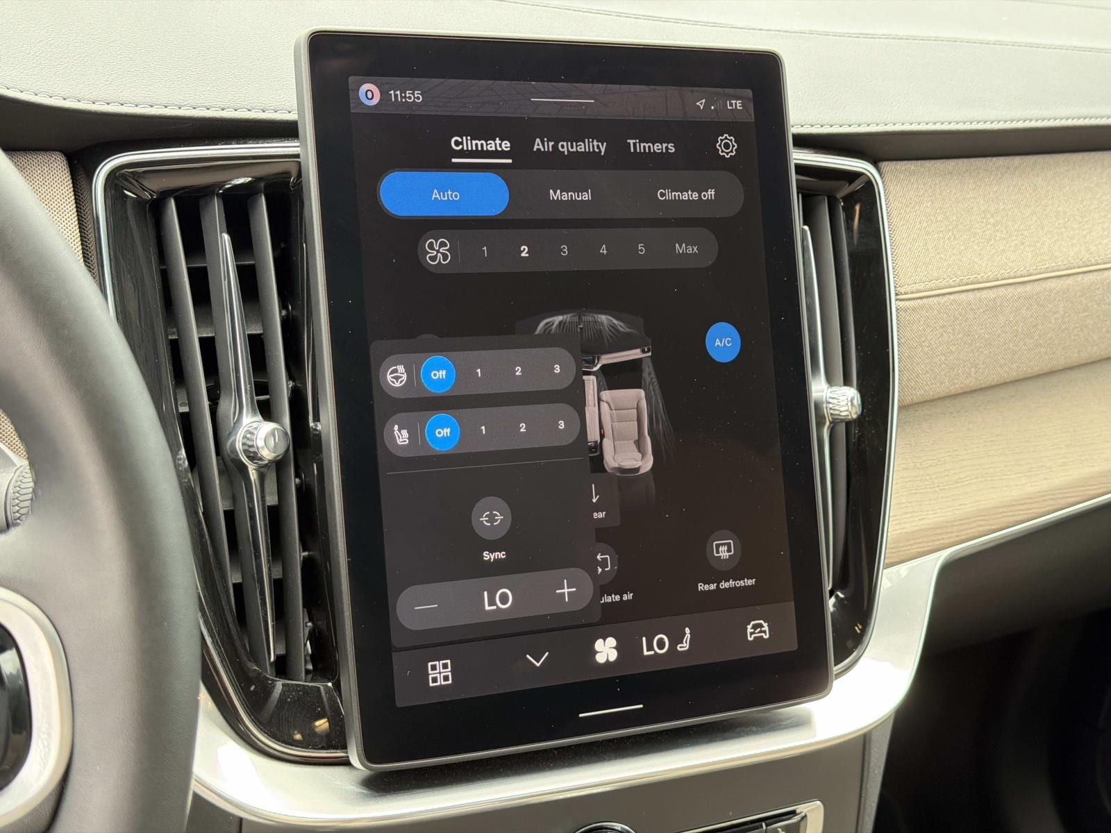 2026 Volvo XC90 Plus - Photo 12