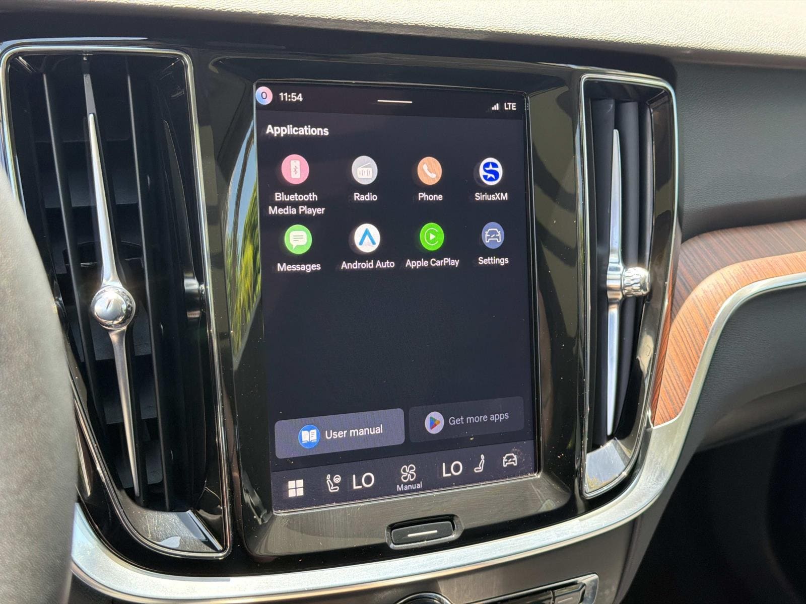 2026 Volvo V60 Cross Country Plus - Photo 11