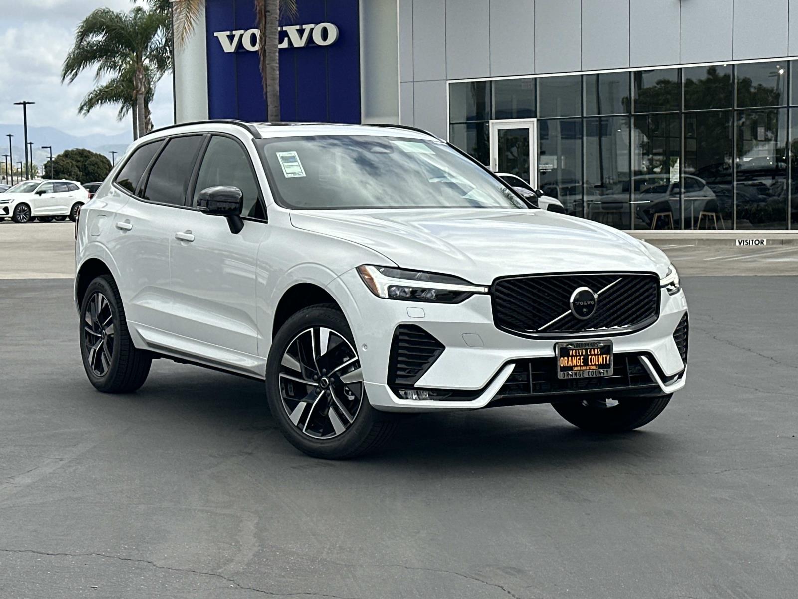 2026 Volvo XC60 B5 Plus Dark AWD's photo