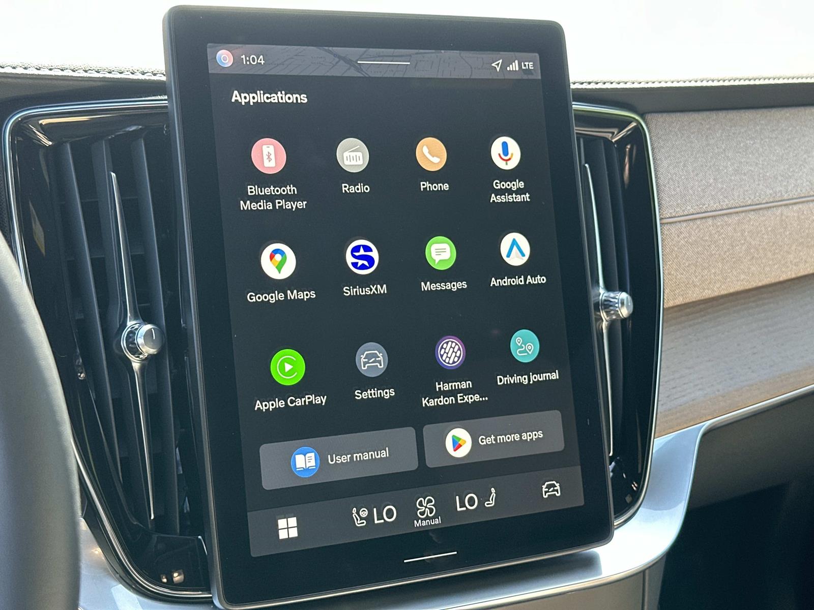2026 Volvo XC90 Ultra - Photo 11