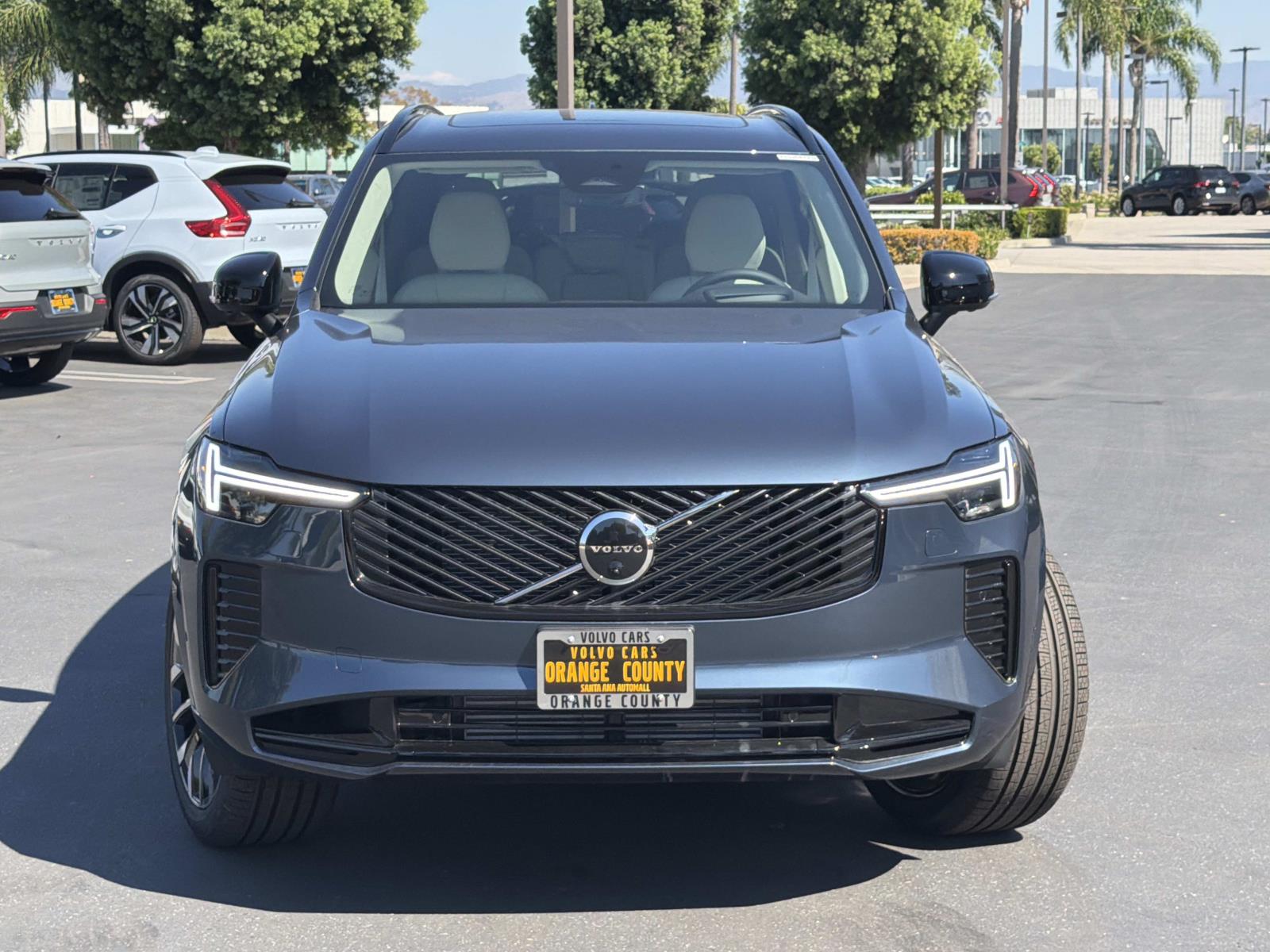 New 2026 Volvo XC90 plug-in hybrid T8 Ultra Dark Theme 7-Seater SUV