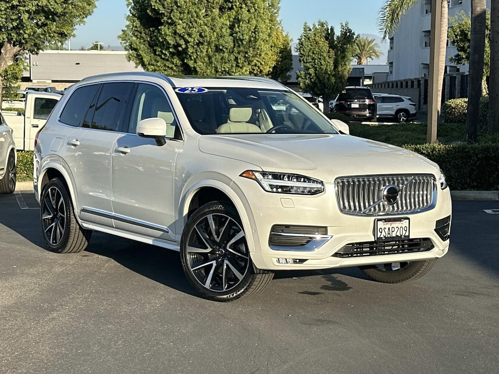 Certified 2025 Volvo XC90 B6 AWD Plus 7-Seater Sport Utility
