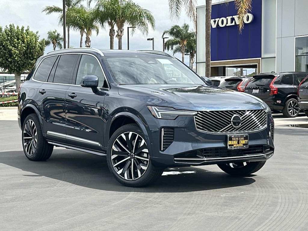 New 2026 Volvo XC60 B5 Plus SUV