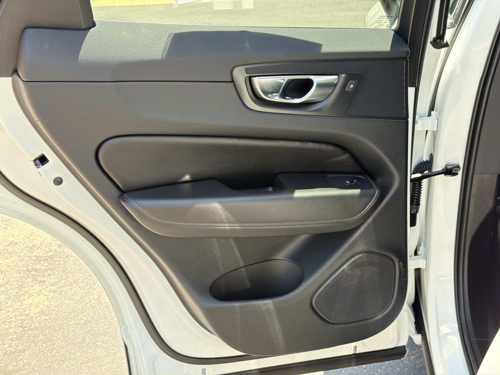 2023 Volvo XC60 Ultimate - Photo 20