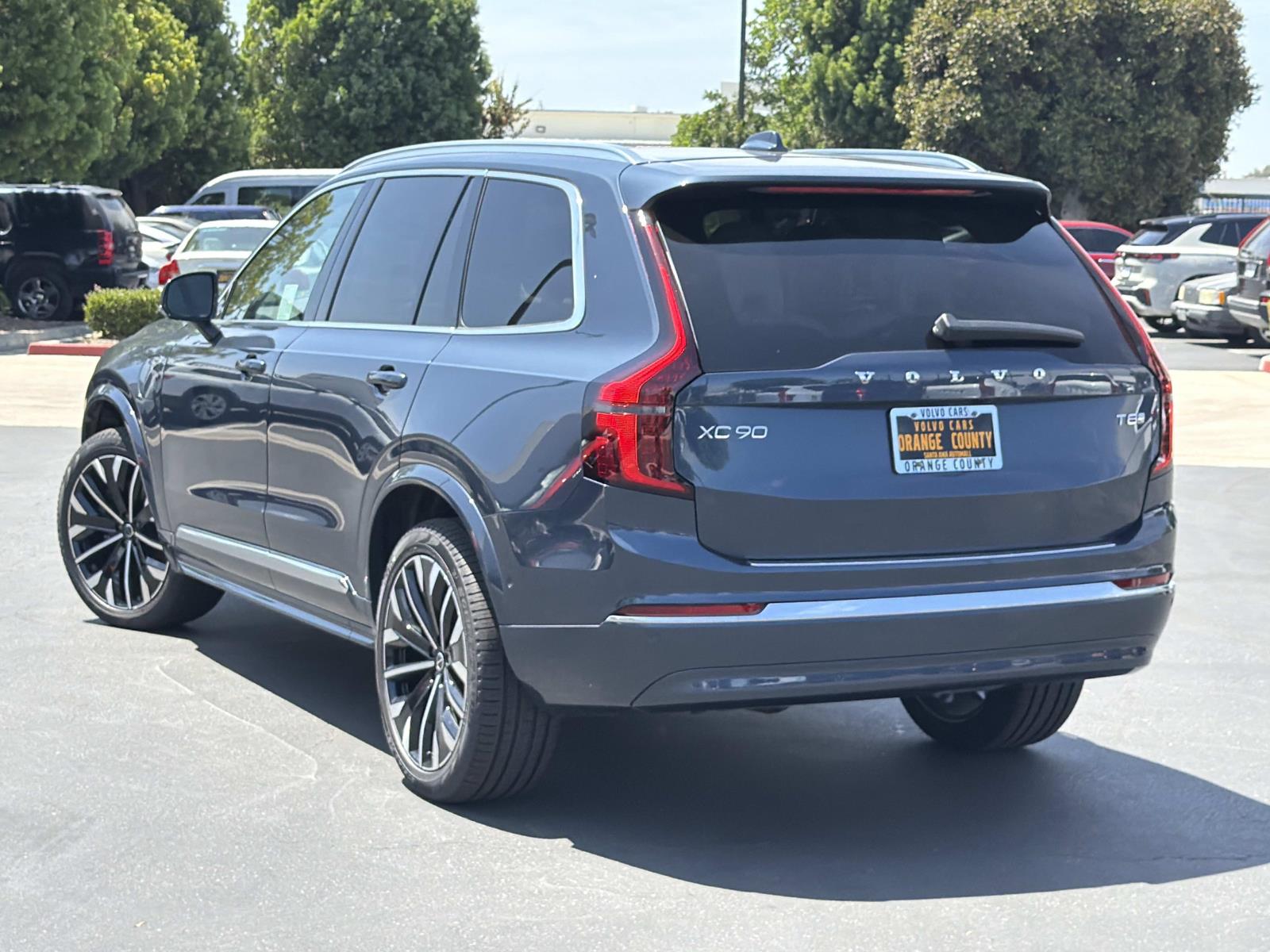 New 2026 Volvo XC90 plug-in hybrid T8 Ultra 7-Seater SUV