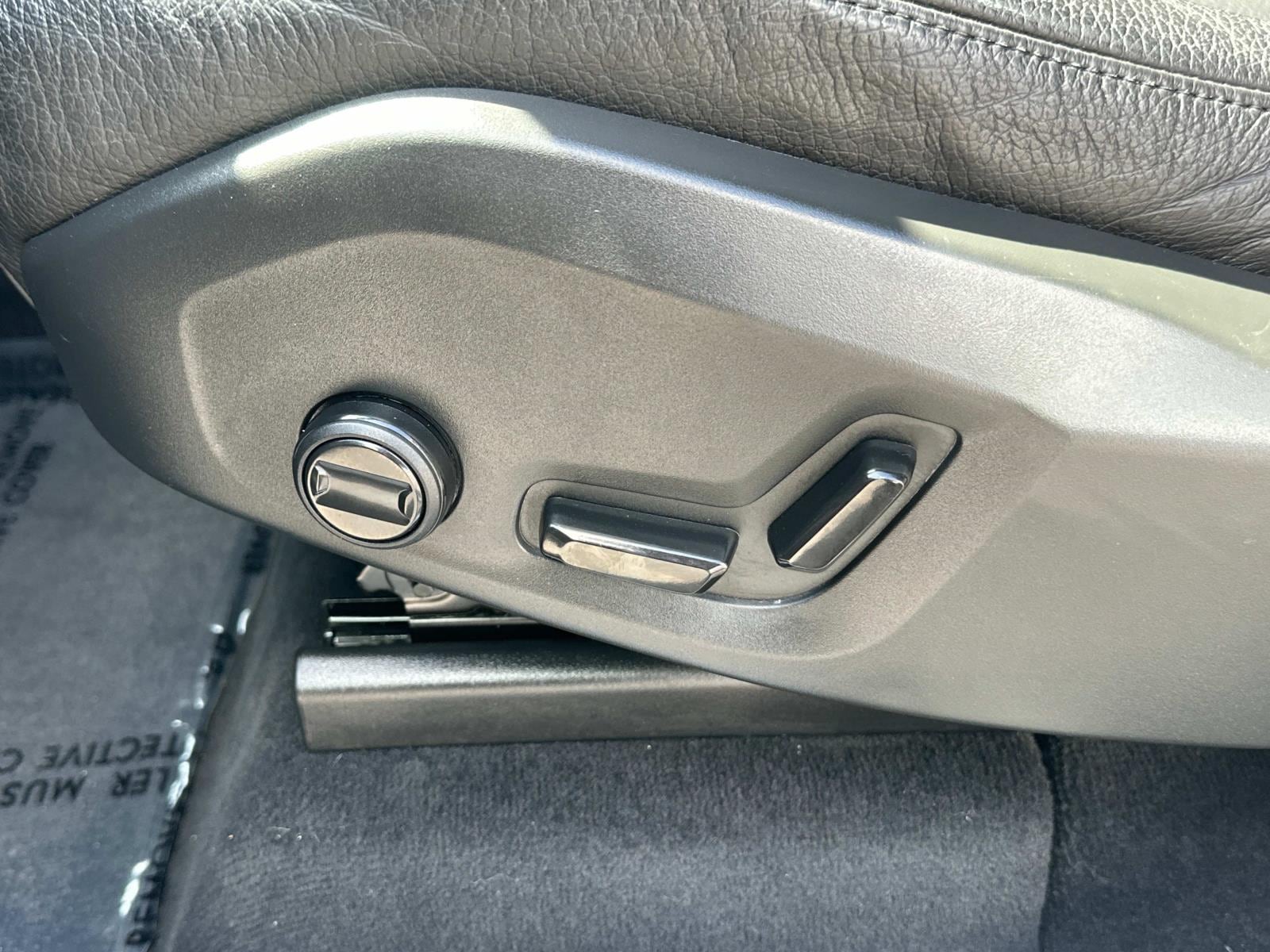 2023 Volvo XC90 Plus - Photo 18