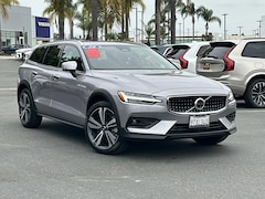 2026 Volvo V60 Cross Country B5 AWD Plus Car