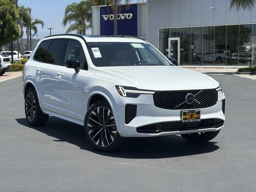 New 2026 Volvo XC90 plug-in hybrid T8 Ultra Dark Theme 7-Seater SUV