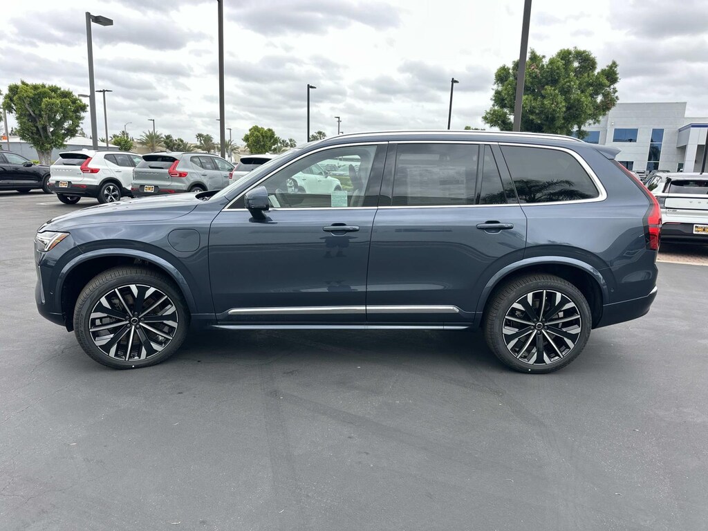 New 2026 Volvo XC90 plug-in hybrid T8 Plus 7-Seater SUV